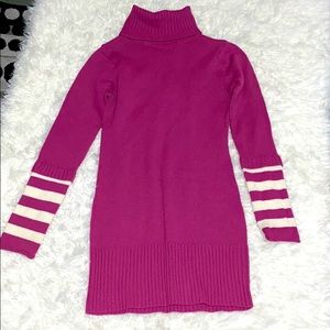 Pink long sweater with striped sleeves